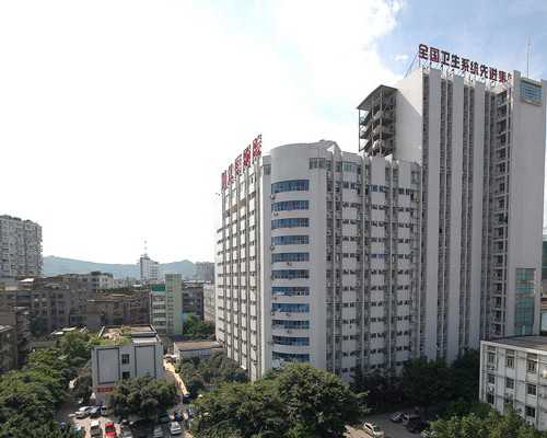 三代试管双胎风险评估与高龄生育考量